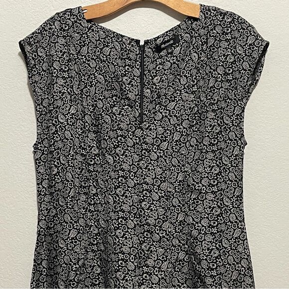 Madewell Cap-Sleeve V-Neck Midi Dress in Floral Cupro-Blend Size 8 in True Black - Picture 9 of 13